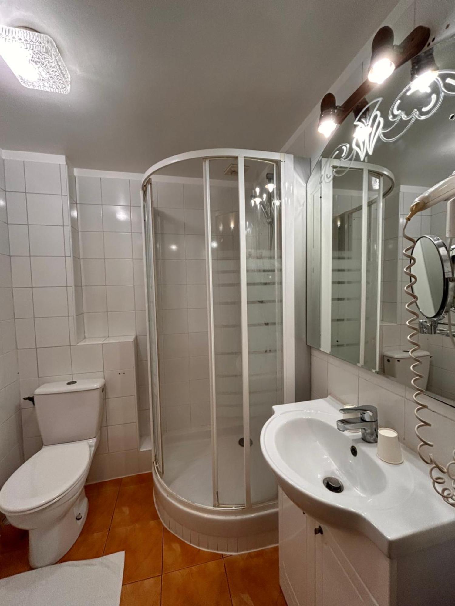 Hotel Grand Paris Villejuif Εξωτερικό φωτογραφία