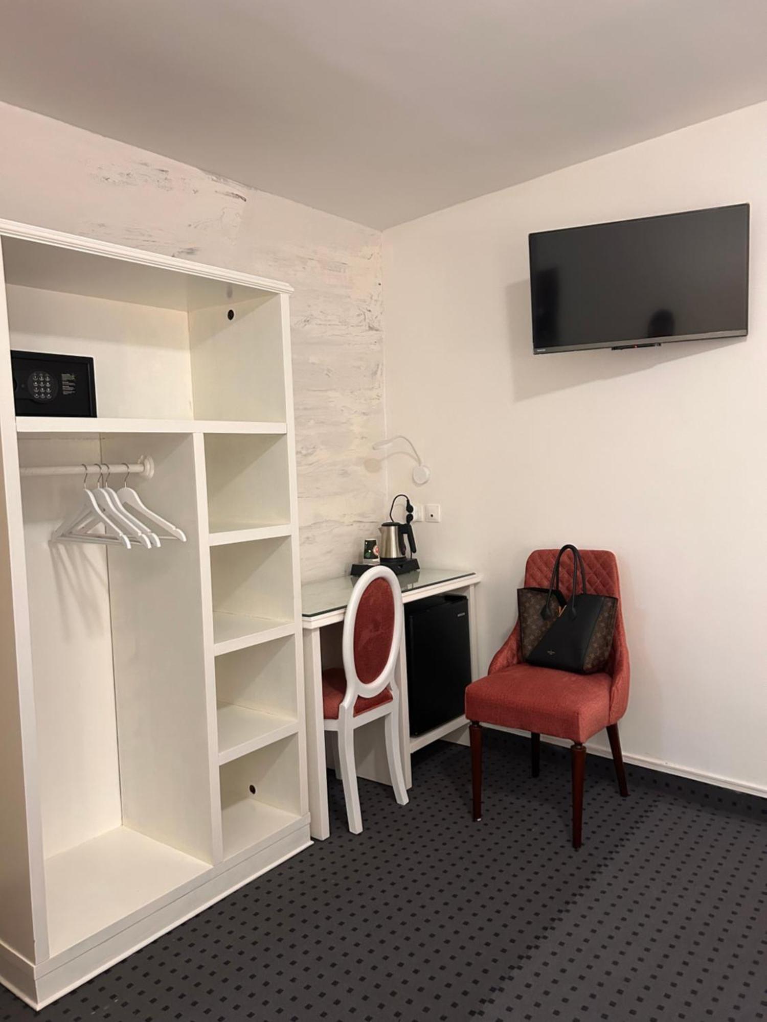 Hotel Grand Paris Villejuif Εξωτερικό φωτογραφία