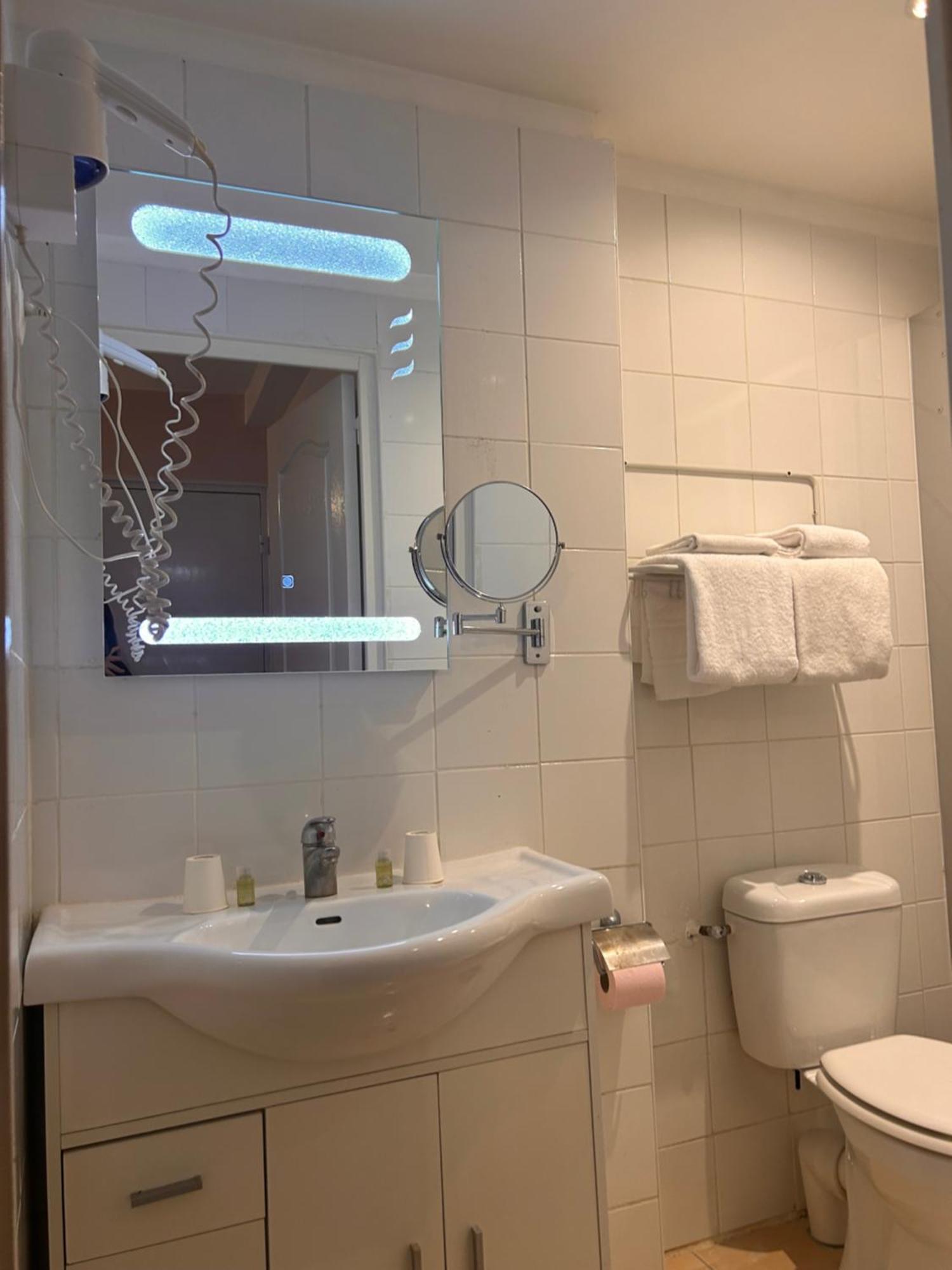 Hotel Grand Paris Villejuif Εξωτερικό φωτογραφία