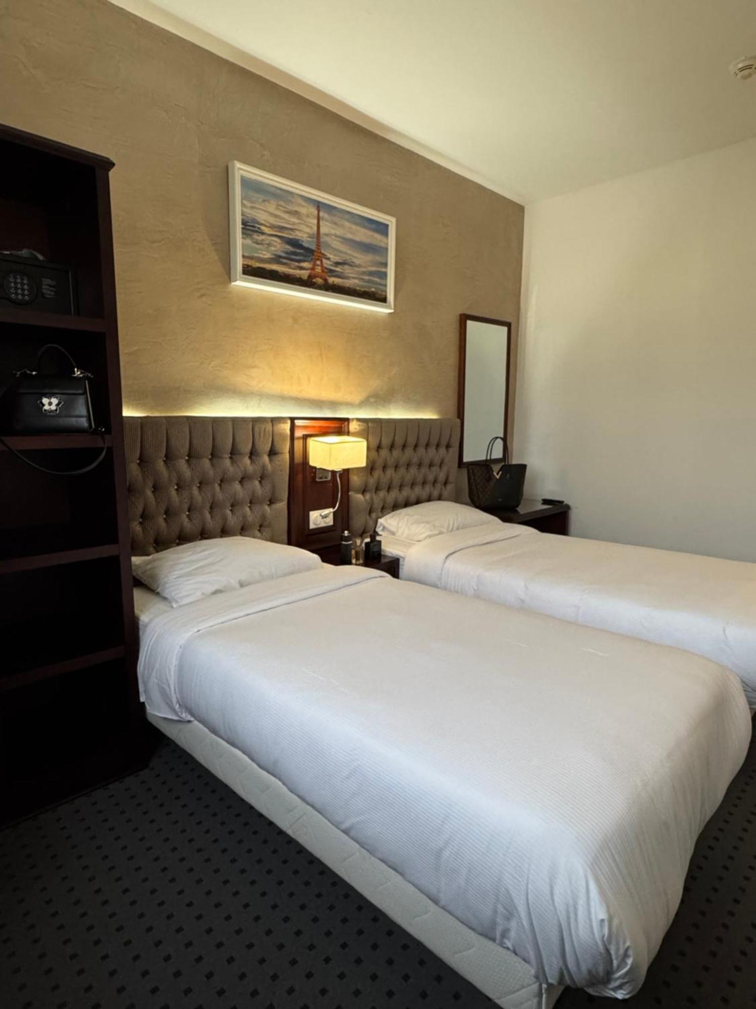 Hotel Grand Paris Villejuif Εξωτερικό φωτογραφία